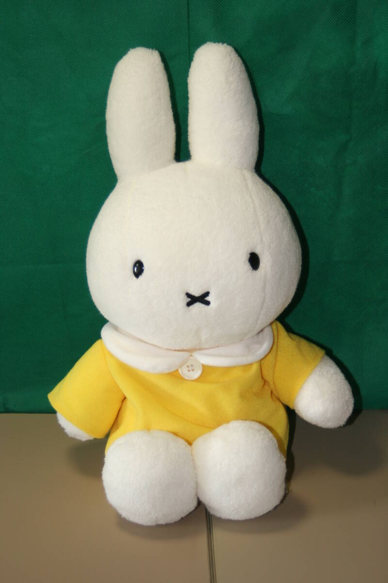 ミッフィー 黄色のワンピース ぬいぐるみ セキグチ製品 2000年 全長約46cm ペレット入り イエロー　ワンピース着脱可能_画像1