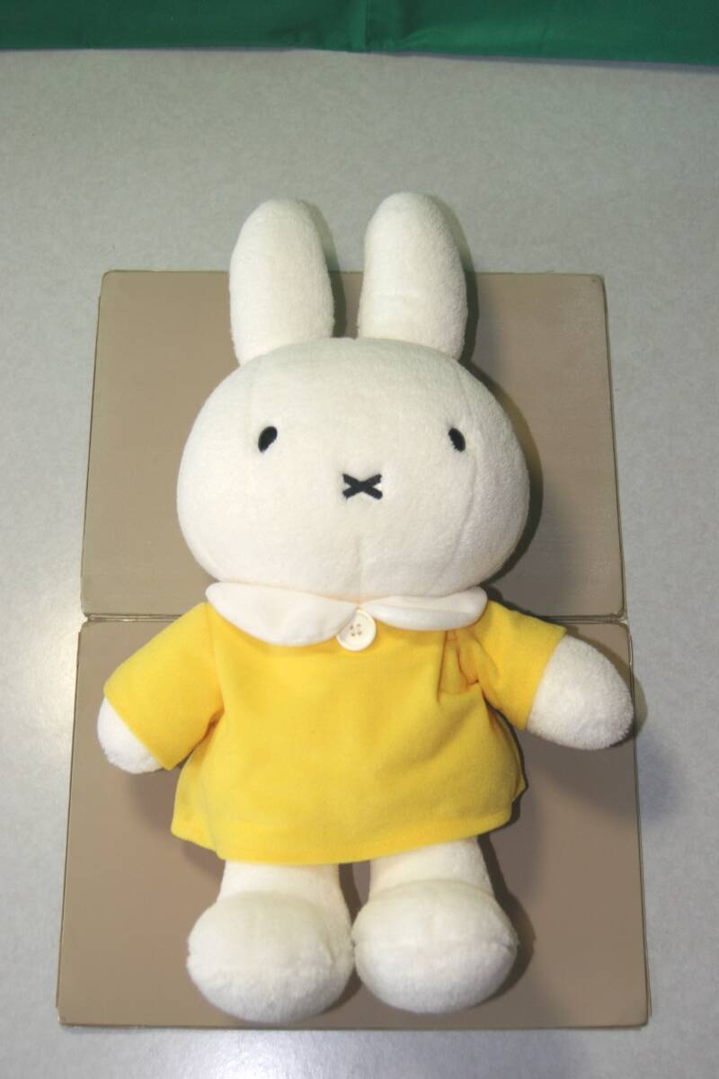 ミッフィー 黄色のワンピース ぬいぐるみ セキグチ製品 2000年 全長約46cm ペレット入り イエロー　ワンピース着脱可能_画像4
