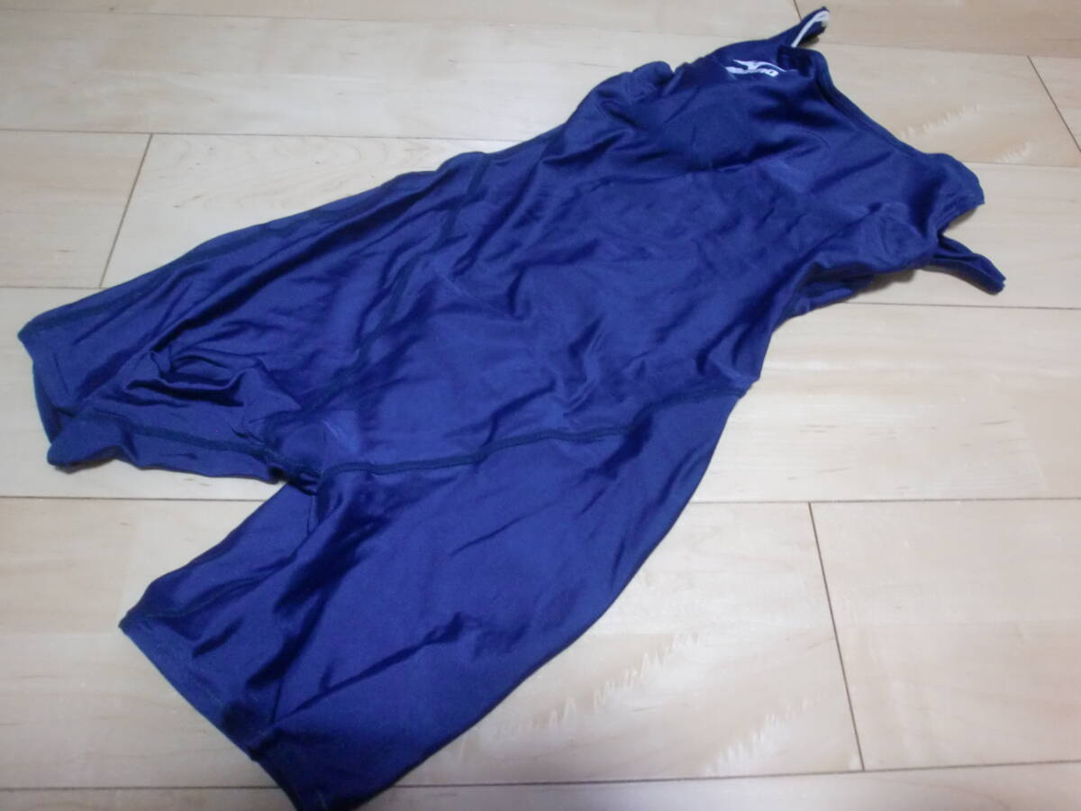 204:MIZUNO* есть перевод купальный костюм  204:MIZUNO* есть перевод купальный костюм