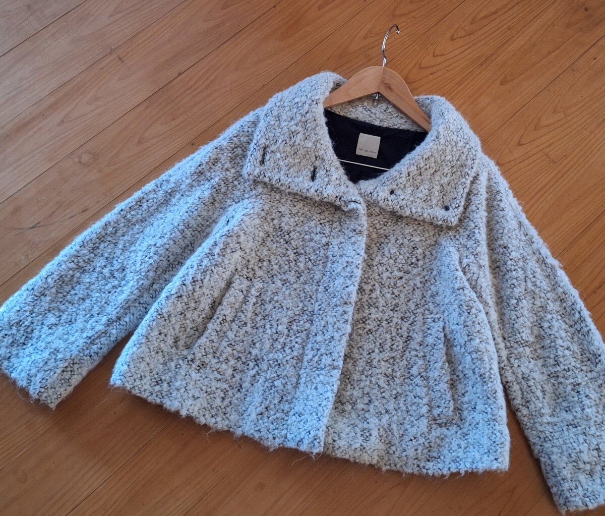 ★Brahmin ブラーミン　アルパカ羊毛混　あたたか　可愛いショートコート　ラメ入り　３８★_画像1