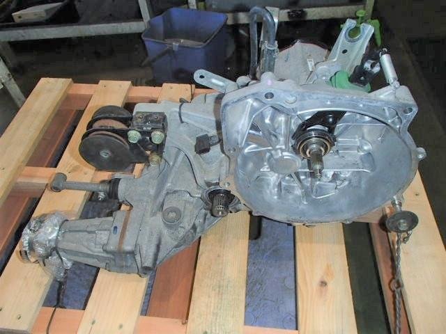 【青森発】中古 Ｒ２ DBA-RC2 マニュアルミッションASSY 3200KD560 ※状態 車体情報等 説明欄要確認【個人宛は支店止め配送】_画像2