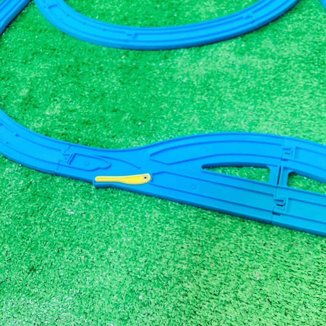 送料無料 プラレール 洗浄済み めがねDループ レイアウト コース セット 匿名配送 曲線レール 1/2直線レール_画像5