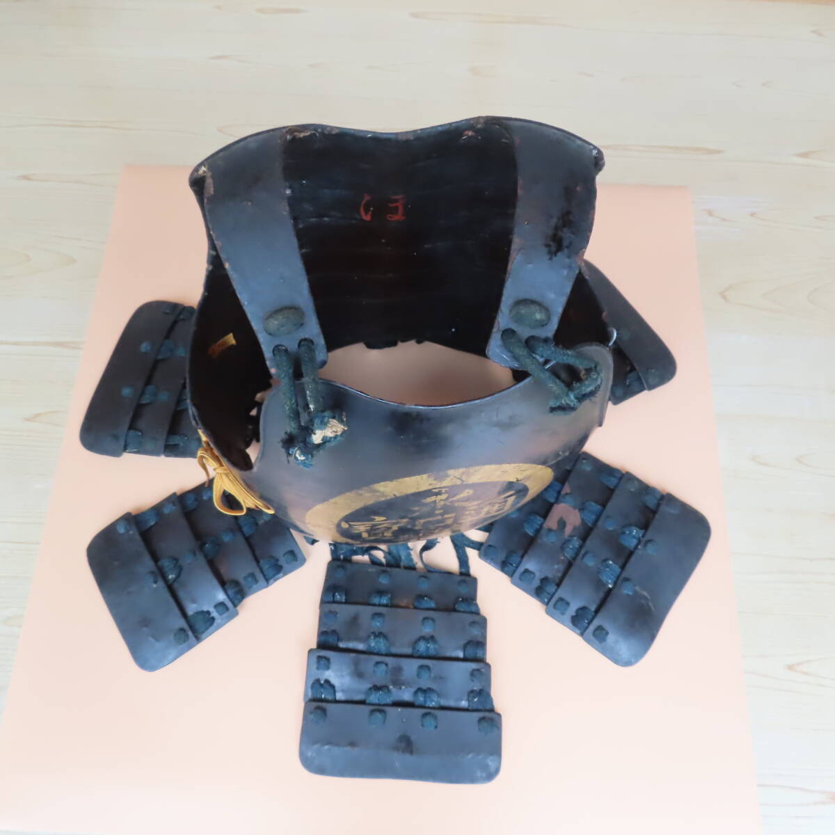  Eiraku через ... панцирь ( шлем * доспехи * доспехи * туловище * доспехи )