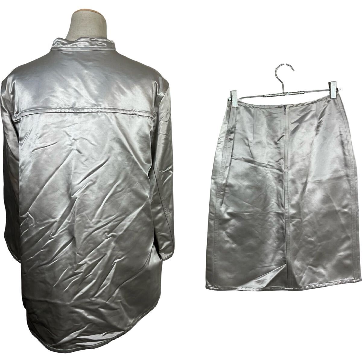 KARL LAGERFELD カールラガーフェルド　レディース　シルク混　シルバー　 スーツ セットアップ　上下　スカート　ジャケット_画像2