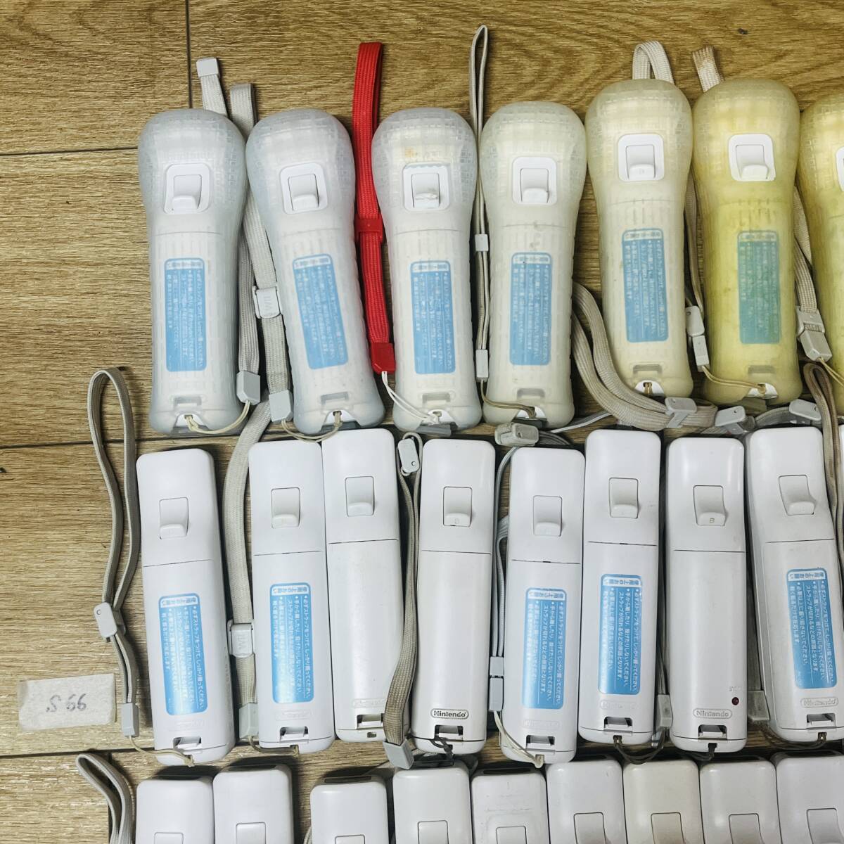 (ヤ)S66【コントローラー まとめ53台】Nintendo Wiiリモコン まとめ 任天堂 ニンテンドー Wii 家庭用ゲーム機 第7世代 周辺機器 ホワイト _画像7