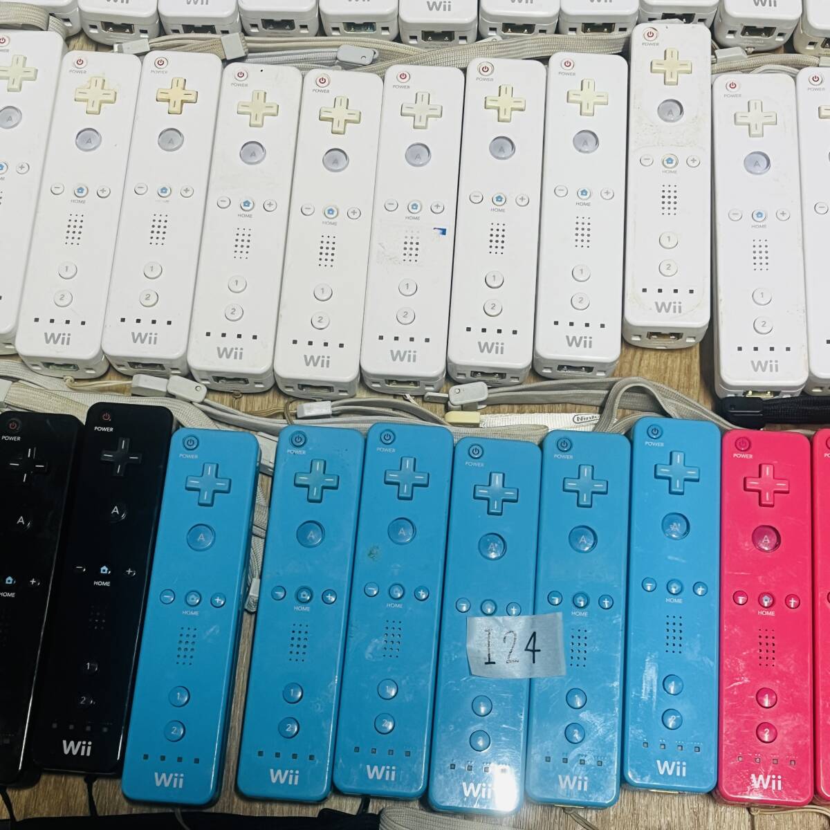 (ヤ)I24【コントローラー100本まとめ】Nintendo Wiiリモコン まとめ 任天堂 ニンテンドー Wii コントローラー 周辺機器 ブルー ピンク _画像3