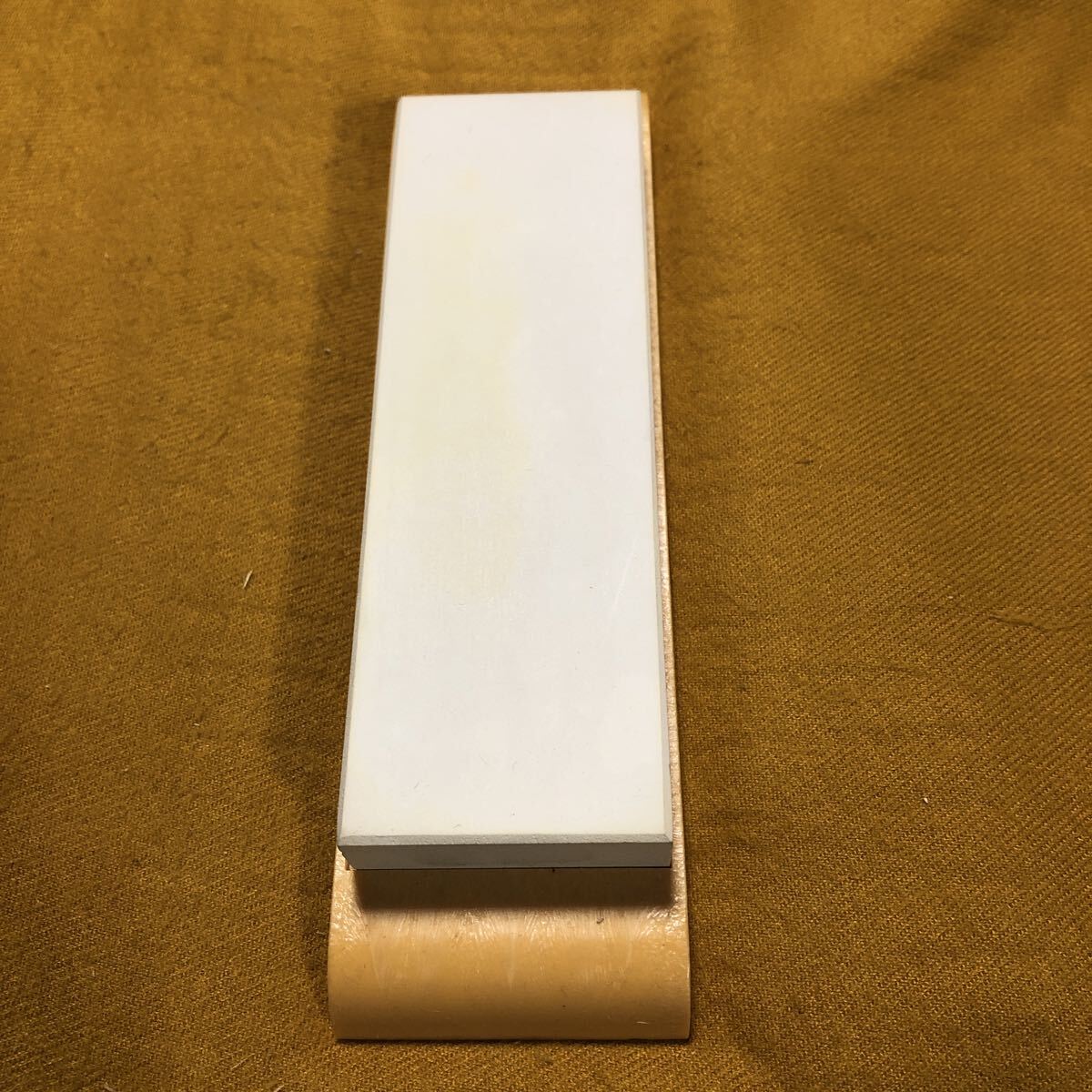 仕上げ砥石　小 #8000 プラスチック台付き 12_画像1