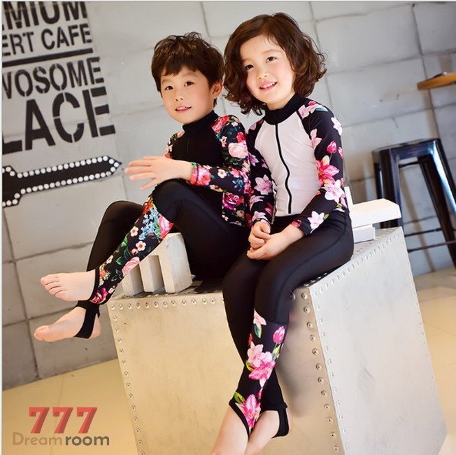 kids 2點(diǎn)セット フラワー 花柄 ブラック ラッシュガード+海水パンツ セットアップ男女兼用 【110cm】 K-244 スイムウェアー