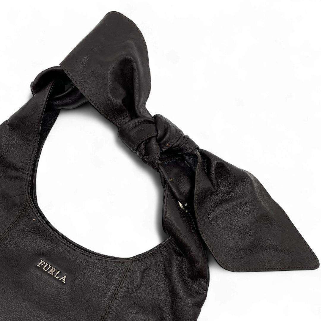 良品 FURLA トートバッグ レザー ブラック リボン 肩掛け_画像7