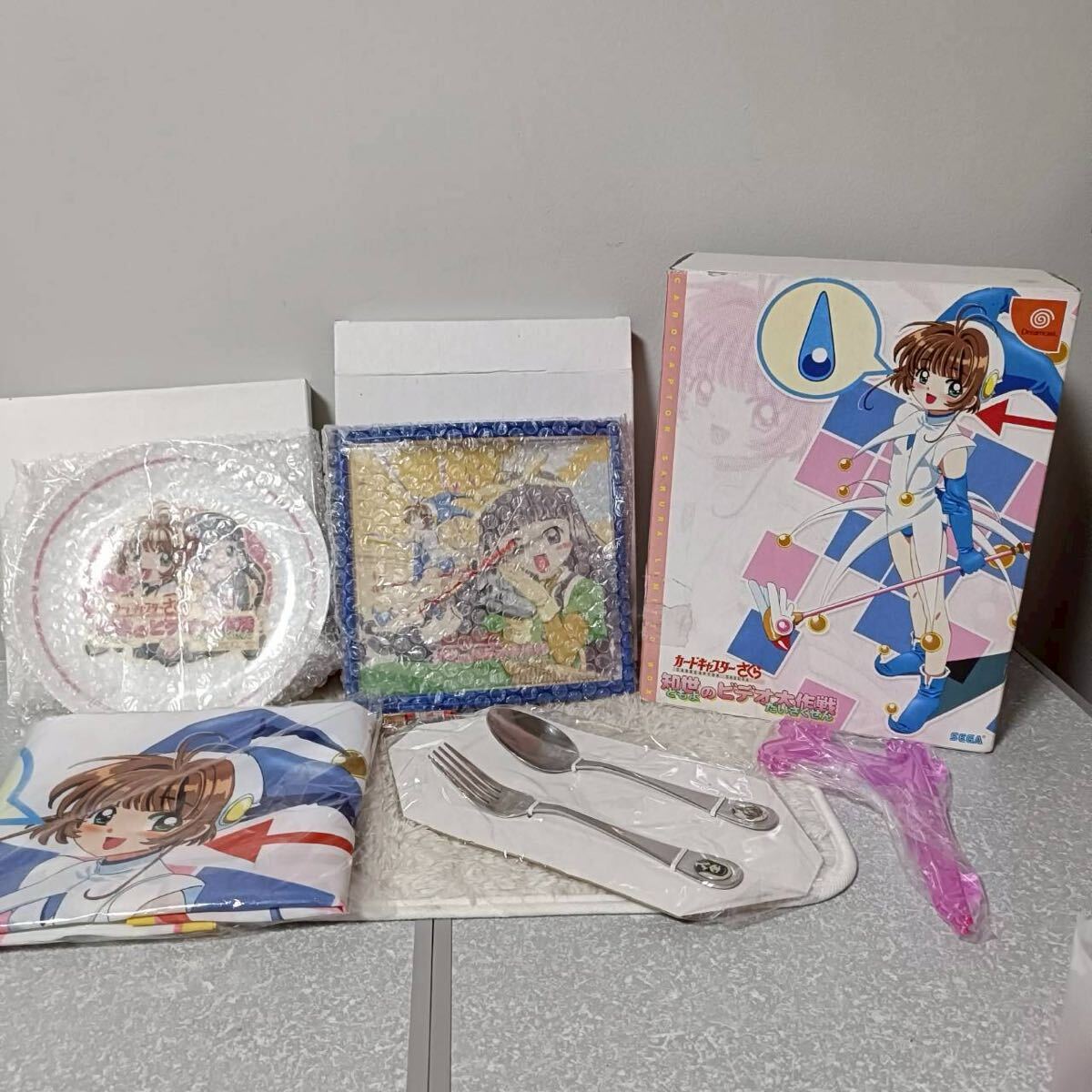 カードキャプターさくら ドリームキャスト特製BOX 抱き枕カバー・時計・食器セット ゲームソフト無し【0267】_画像1