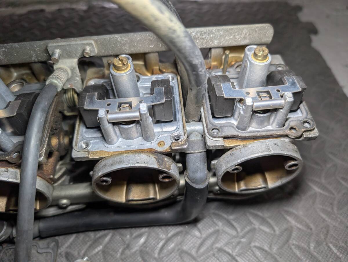 YAMAHA ヤマハ XJR1300 RP01J キャブレター 部品取り ジャンク品 そのままでは使えません の画像10