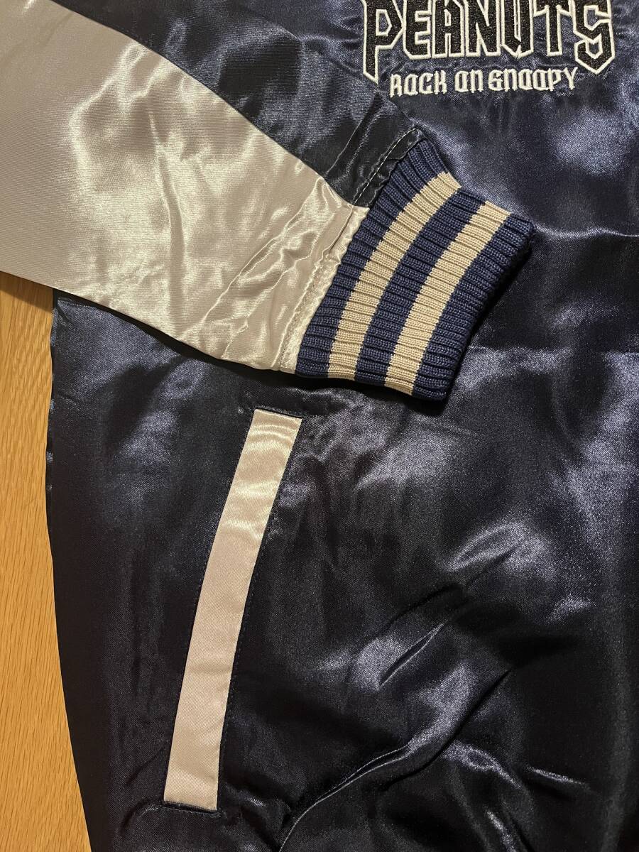 スヌーピー刺繍スカジャン　Lサイズ　ネイビー　　SNOOPY PEANUTS ロック柄　新品　送料無料_画像5