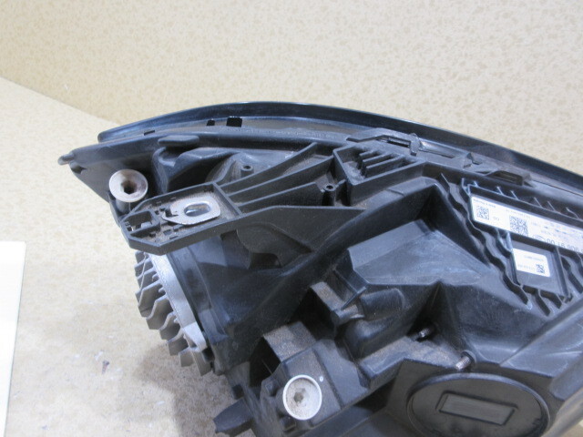 メルセデス・ベンツ Aクラス W176 後期 純正 LED 左 ヘッドライト A1769066100_画像9