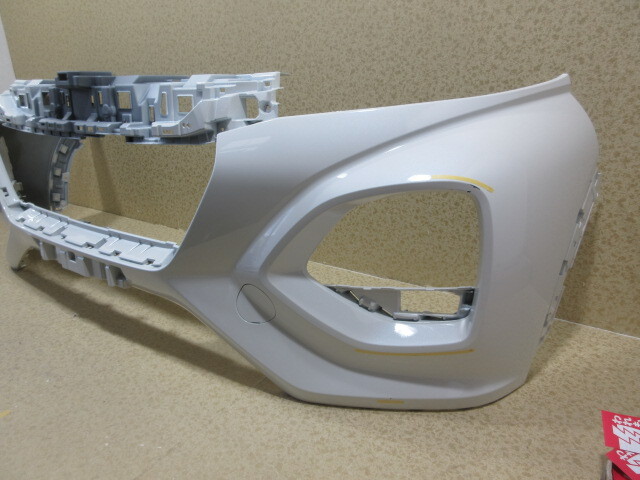 スズキ　フロンクス　WDB3S　純正　フロント　バンパー_画像3