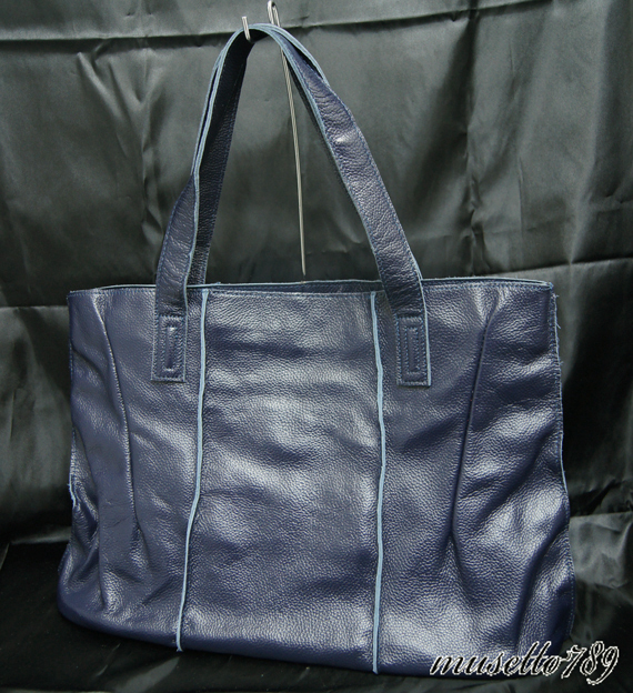 全本牛革！限定◆バッファローレザートートバッグ 紺◆大容量 秋新作！本革 A4・雑誌楽々 3室 ネイビー 極厚 鞄 メンズ 青 620fの画像4