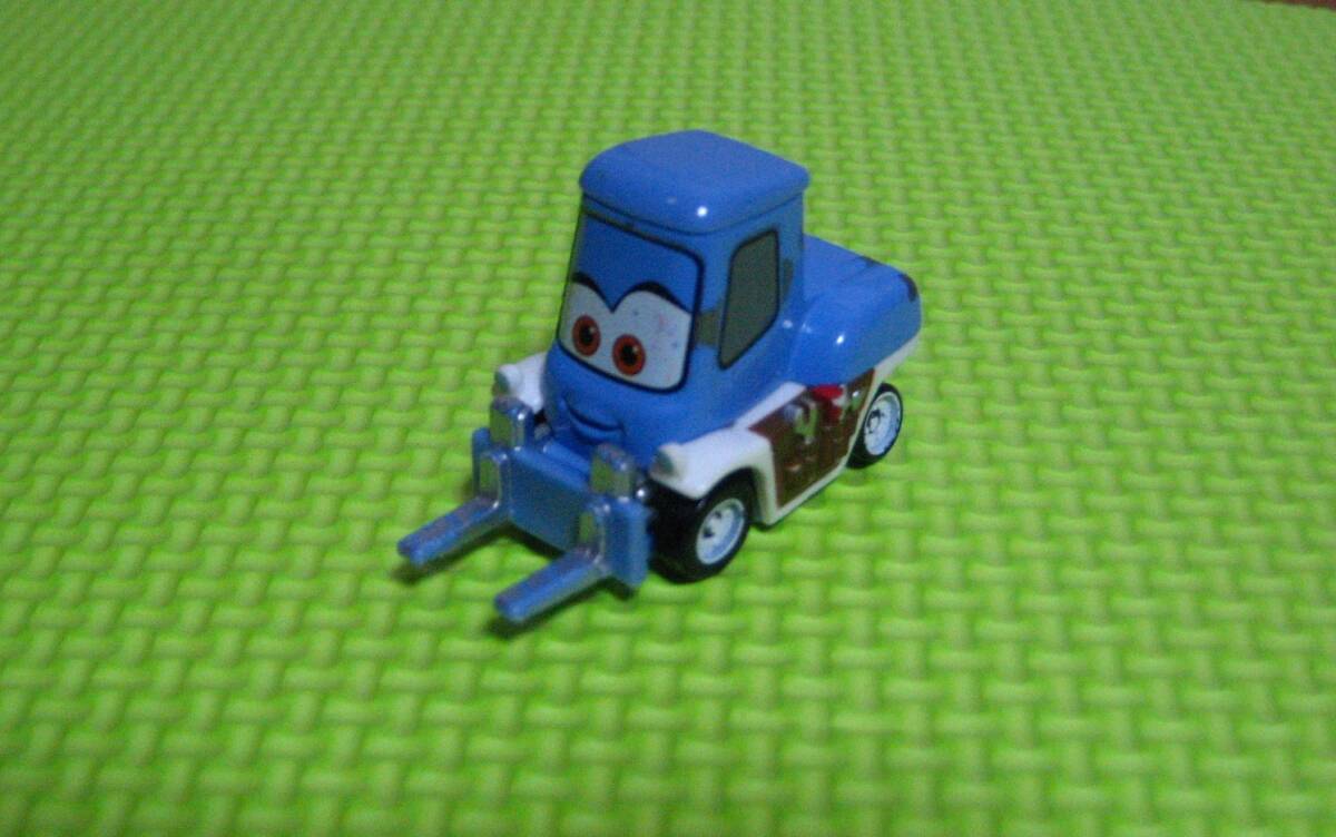 カーズトミカ　 P-11　ドッティ　(スタンダードタイプ)　☆彡トミカ_画像2