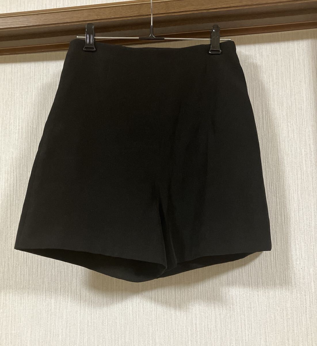 綺麗めショートパンツ　M レディース_画像1