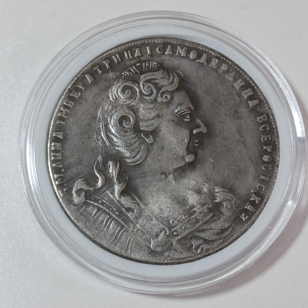 ロシア 古銭 アンナ・ヨアノヴナ女王 1730年 ロマノフ朝 第4代ロシア皇帝 双頭の鷲 クラウン 銀貨 直径:約42mm 重量:約30.5g 厚さ:約2.5mm _画像1