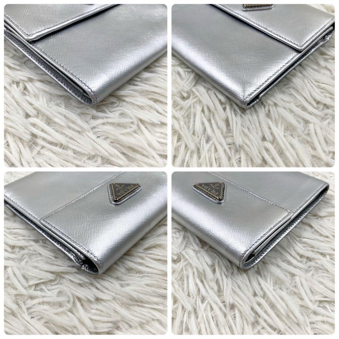 【極美品】 プラダ 三つ折り財布 三角ロゴ サフィアーノレザー シルバー_画像5