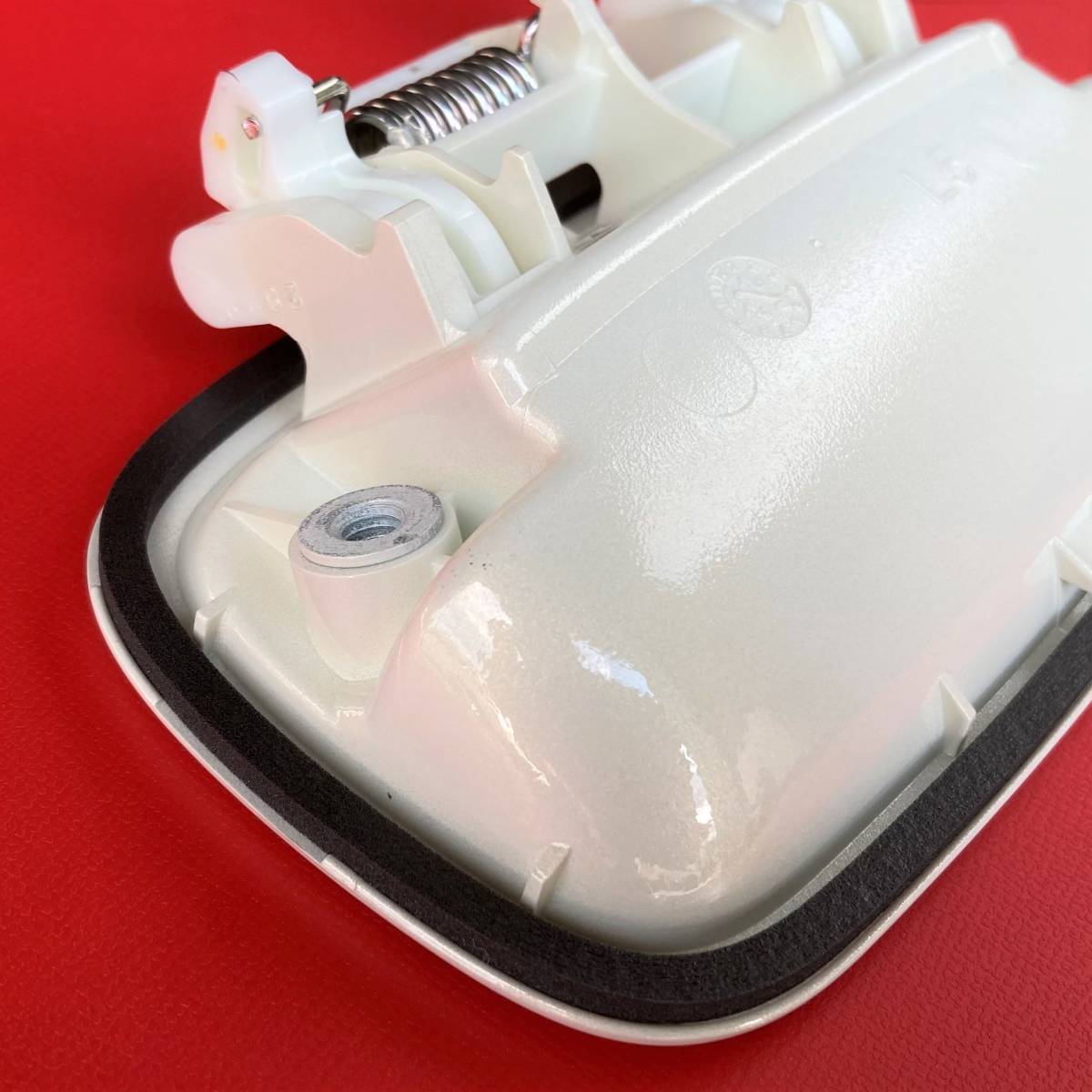 ★★ 新品 ダイハツ 純正 エッセ L235S L245S リアゲート ハッチ バックドア ドアノブ アウターハンドル W16 白 ホワイトパール / W09 代用_画像4