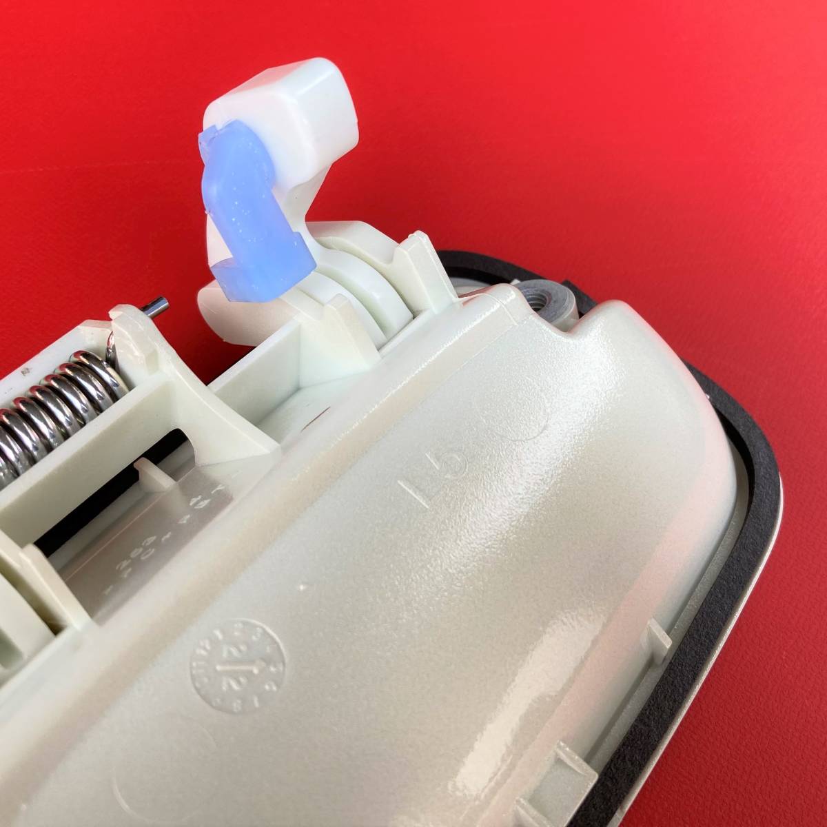 ★★ 新品 ダイハツ 純正 エッセ L235S L245S リアゲート ハッチ バックドア ドアノブ アウターハンドル W16 白 ホワイトパール / W09 代用_画像5