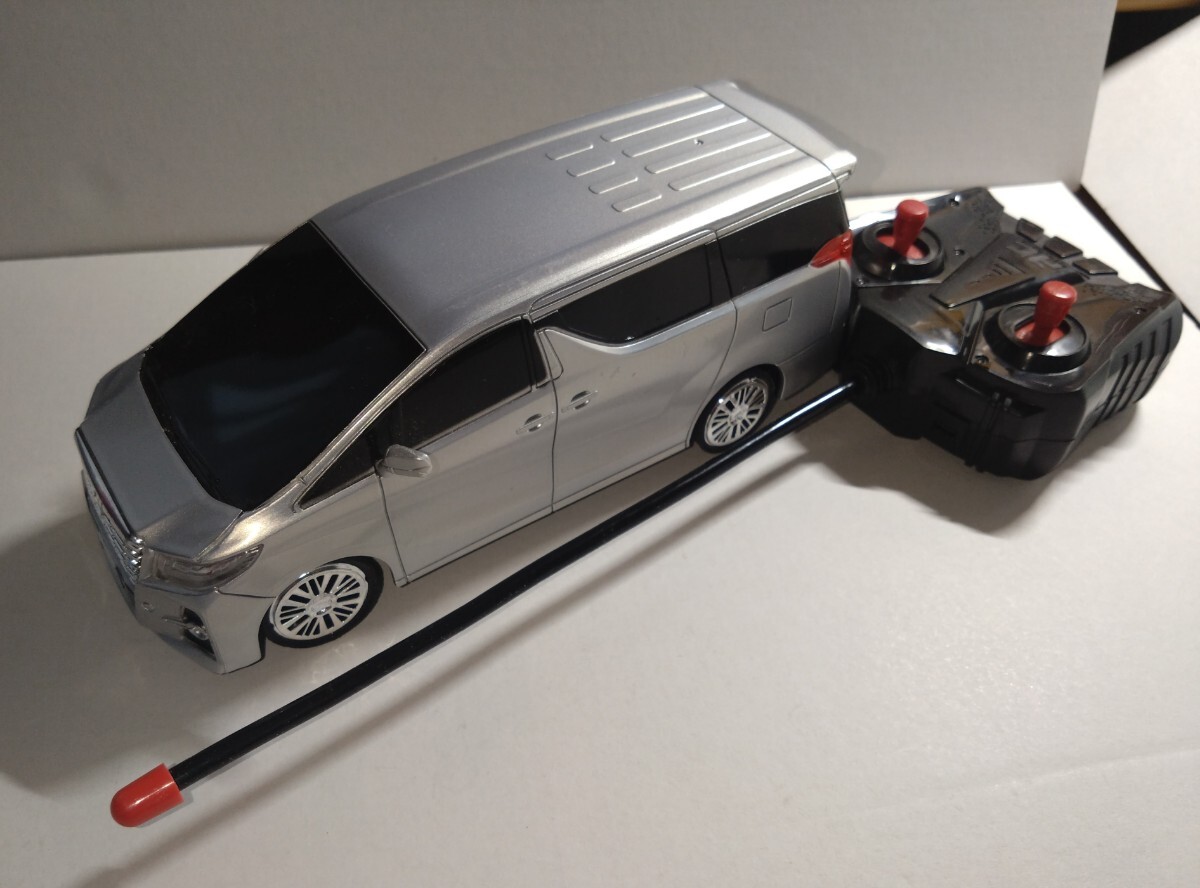 ［動作確認済み］ピーナッツクラブ ラジコン トヨタ アルファード 車長約１９cm_画像1
