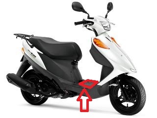 送料無料 スズキ純正品 新品 アドレスV125 アドレスV125G メンテナンスリッド 黒色 バッテリーカバー ネジ1本付き CF46 CF4EA_画像3