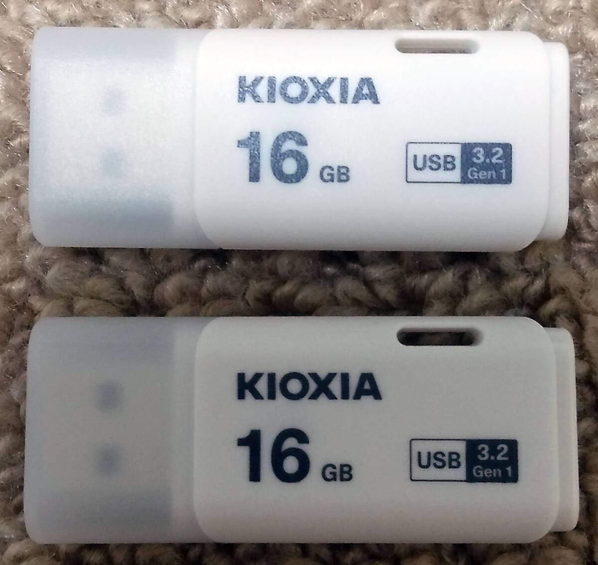 KIOXIA USB3.0(3.2 Gen1) メモリ 16GB×2個まとめて 中古