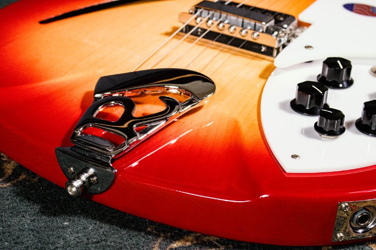 Rickenbacker Model 330 Fireglo / 2023年制 リッケンバッカー セミアコ フガジ レディオヘッド 3135837 D1021