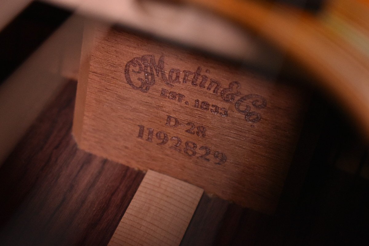 【D】MARTIN D-28 マーチン ドレッドノート アコースティックギター 3134740_画像8