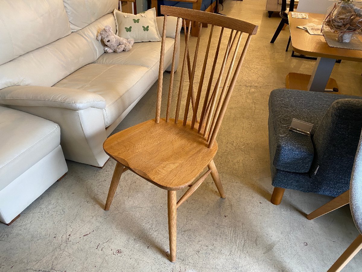 美品 飛騨産業 ダイニングチェア ウィンザーチェア 無垢材 椅子 北欧テイスト 中古品_画像2