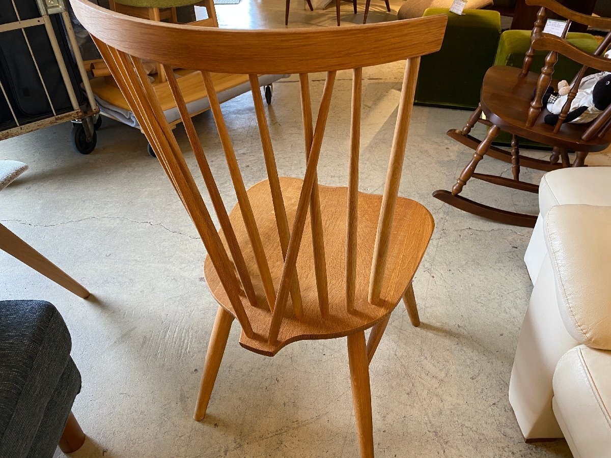 美品 飛騨産業 ダイニングチェア ウィンザーチェア 無垢材 椅子 北欧テイスト 中古品_画像6