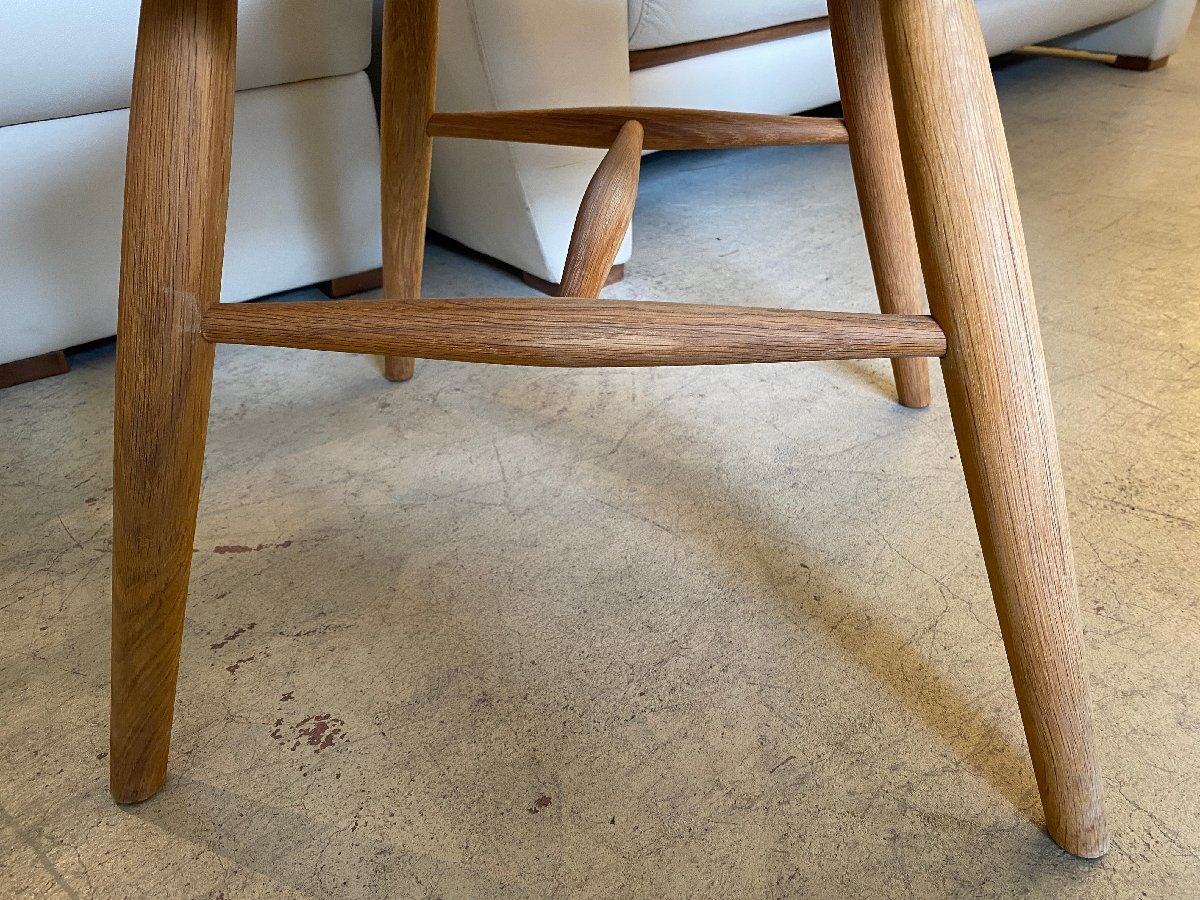 美品 飛騨産業 ダイニングチェア ウィンザーチェア 無垢材 椅子 北欧テイスト 中古品_画像9