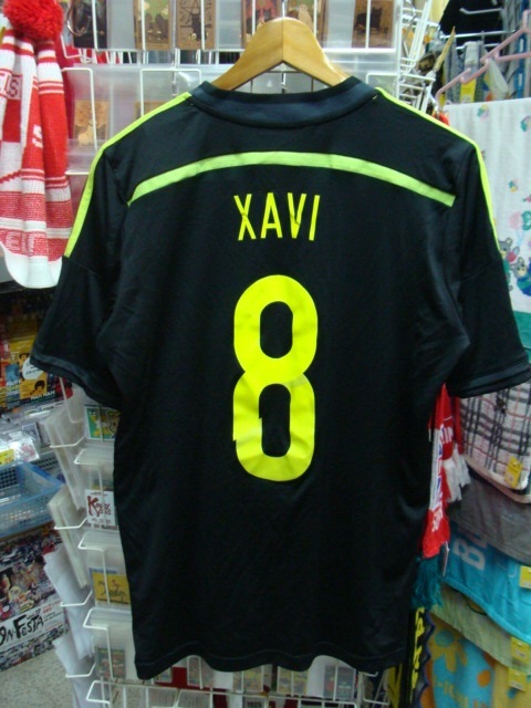 【未使用品・難あり】サッカー スペイン代表 2014 アウェイ シャビ ユニフォーム (表記sizeО) adidas製　　_画像2