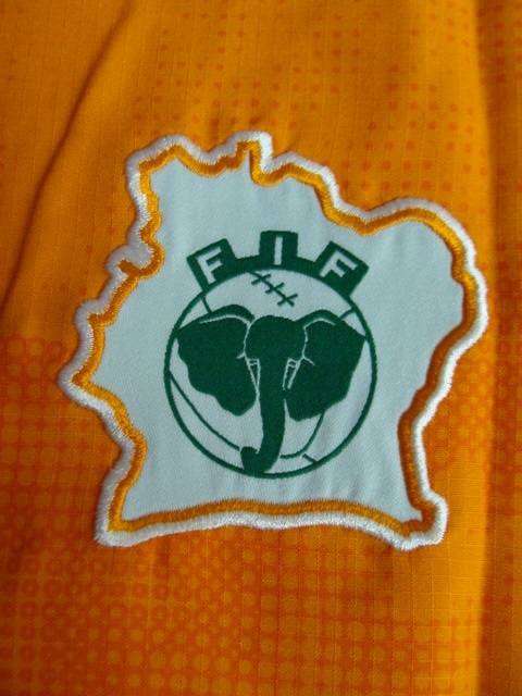 【未使用品・難あり】コートジボワール代表 2006 ドログバ ユニフォーム (L) プーマ製_画像7