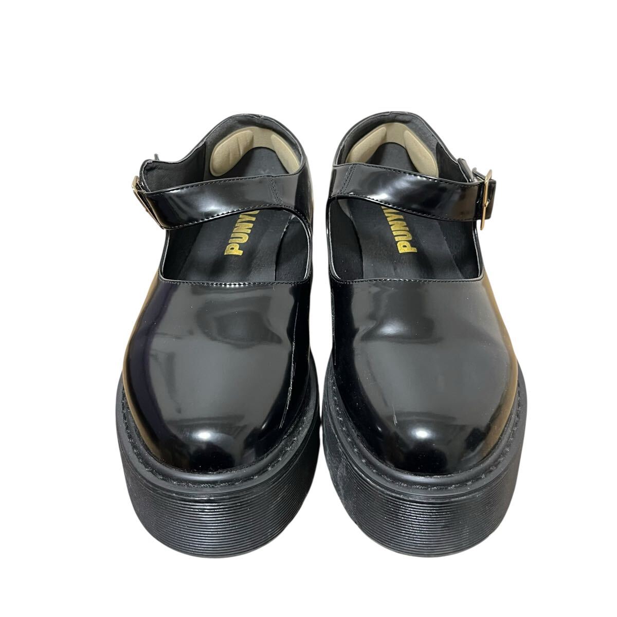 【箱付き】PUNYUS プニュズ 厚底ストラップシューズ ブラック エナメル 表記4 26.5〜27cm相当_画像2