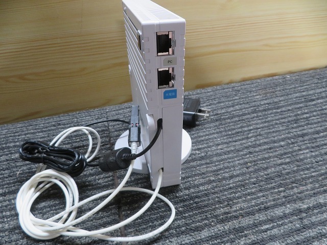 NC☆富士通 光回線 ONU3GE/FE2 光回線終端装置 ◎通電OK ◎動作外し_画像5