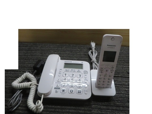 T☆Panasonic パナソニック VE-GD27　PNLC1058　KX-FKD405-W　電話機　子機付 ◎通電OK_画像1