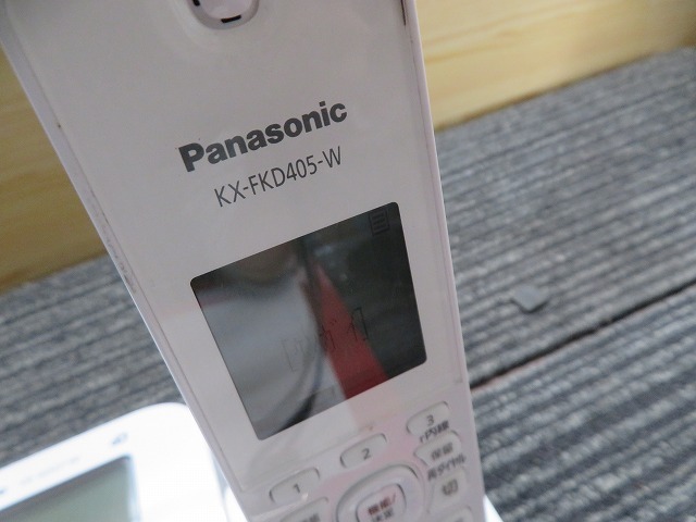 T☆Panasonic パナソニック VE-GD27　PNLC1058　KX-FKD405-W　電話機　子機付 ◎通電OK_画像4