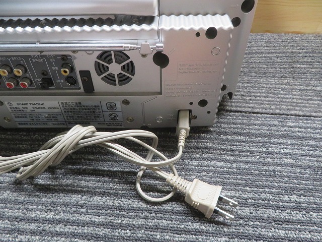 T☆SHARP シャープ SD-FV10-S　1ビットDVD/MDシステム　シルバー系 ◎通電OK ◎CD・MD・DVD再生など簡易動作確認済_画像6