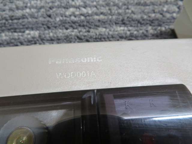 T☆Panasonic　パナソニック カラー玄関番スリム1型　親機　WD201W カラーカメラ付ドアホン子機　WQD001A ◎動作外し/現状未確認_画像4