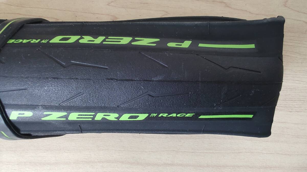 PIRELLI P ZERO Race ピレリ Pゼロ レース　26C　ブラック/ライム　未使用/2本セット_画像3