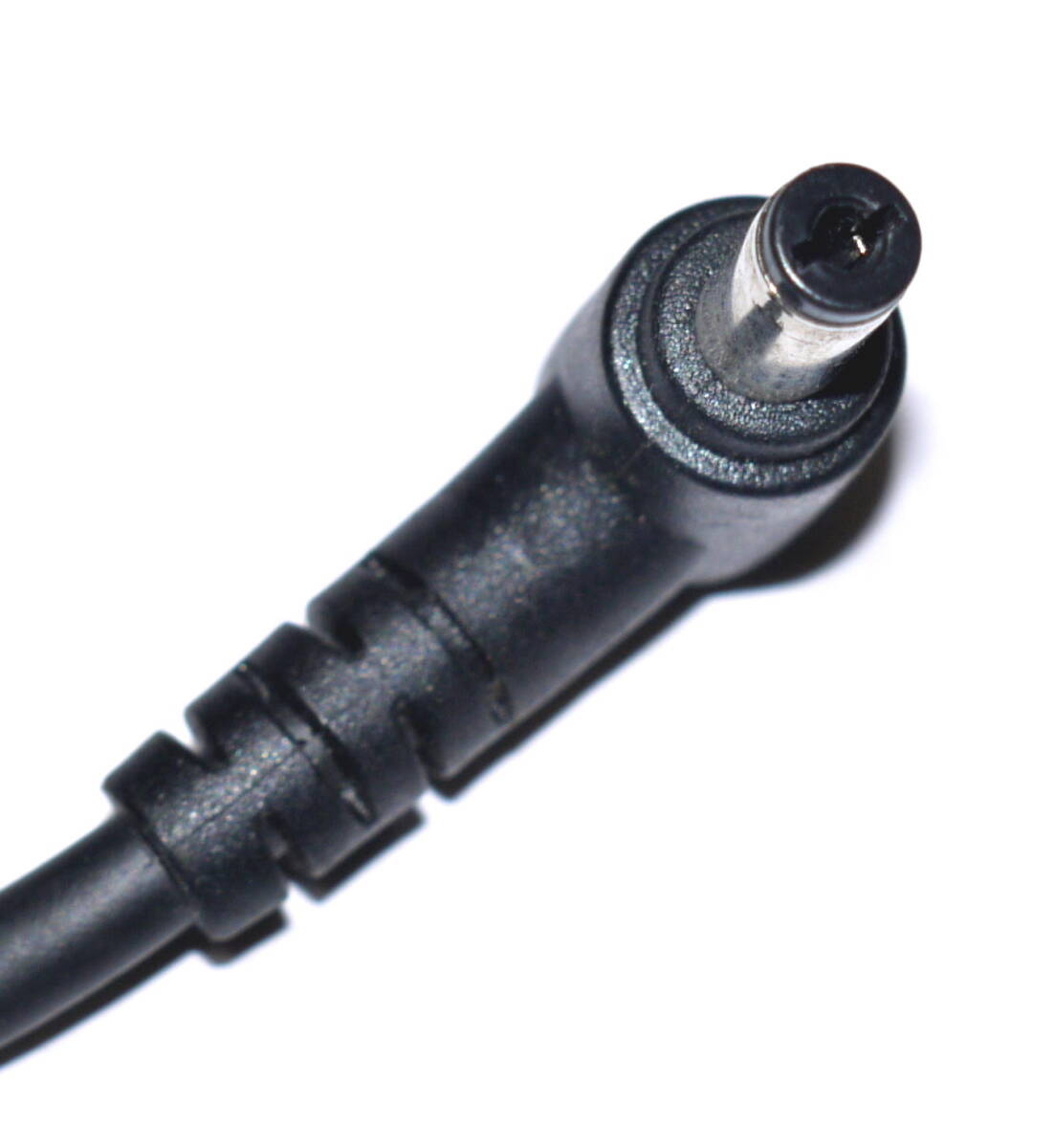 日立　PVA-02　充電式掃除機専用　ACアダプター　DC21.5V　0.9A　動作確認済_画像3