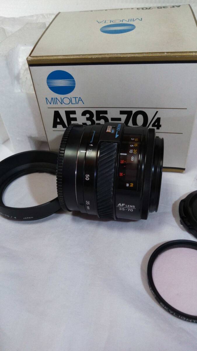 「美品］★Ｍｉｎｏｌｔａ★ミノルタ★ 　ＡＦ35-70ｍｍ　f/４マニュアル　ズーム　レンズ　【未使用品・化粧箱】_画像2