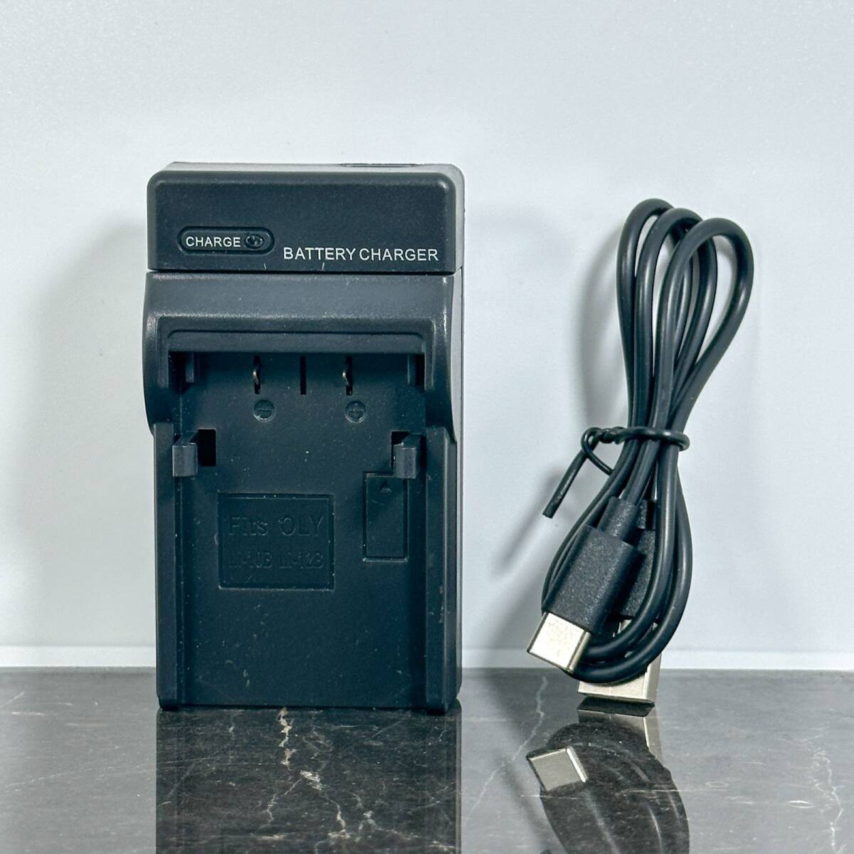 OLYMPUS オリンパス LI-10C LI-10B LI-12B 互換充電器_画像1