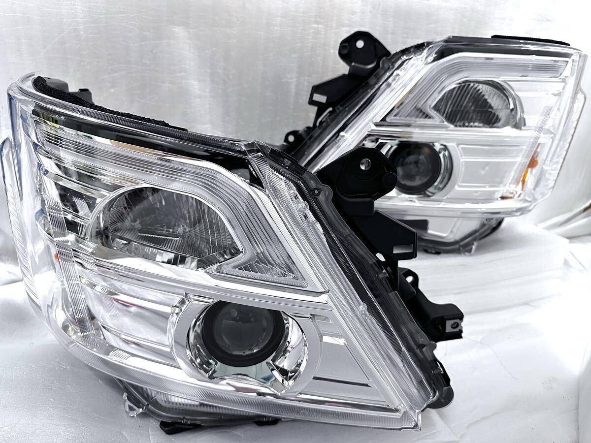 新品未使用 日産純正 キャラバン E26 NV350 後期 LEDヘッドライト 左 右 ICHIKOH1948 E 26010-5YE0B/26060-5YE0B ヘッドランプ ライト 左右_画像1