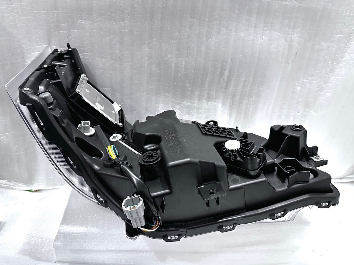 新品未使用 日産純正 キャラバン E26 NV350 後期 LEDヘッドライト 左 右 ICHIKOH1948 E 26010-5YE0B/26060-5YE0B ヘッドランプ ライト 左右_画像9
