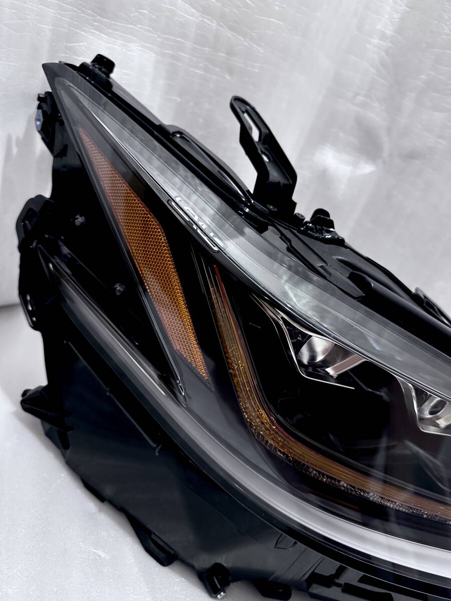 極美品/破損無 レクサス ES300h AXZH10 AXZH11 前期 純正 三眼 3眼 LED 右 ヘッドライト ヘッドランプ 81145-33G31 KOITO 33-263 打刻 H_画像3