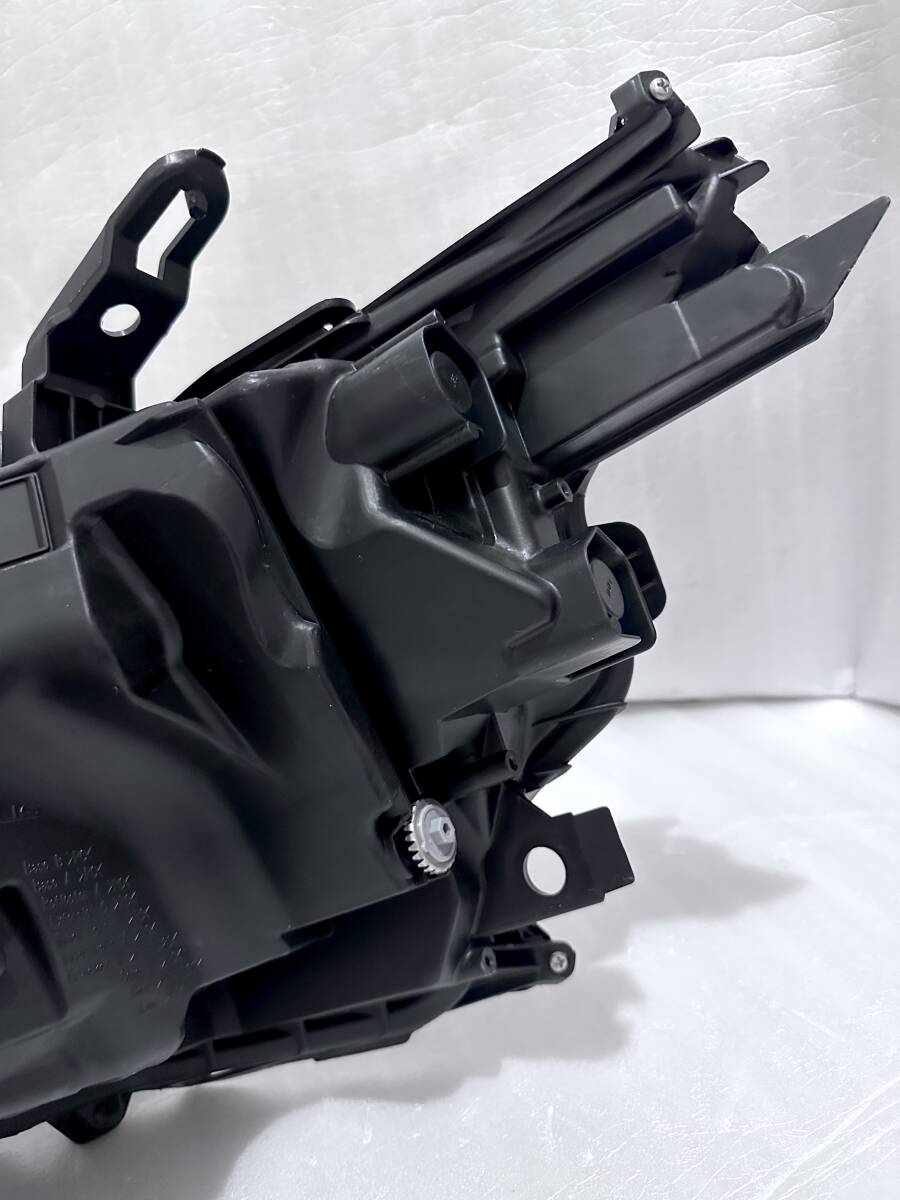 極美品/破損無 レクサス ES300h AXZH10 AXZH11 前期 純正 三眼 3眼 LED 右 ヘッドライト ヘッドランプ 81145-33G31 KOITO 33-263 打刻 H_画像7