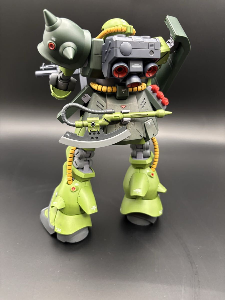 RE/100 ザクⅡ改 ZAKUⅡFZ ガンプラ 完成品 部分塗装 汚し塗装あり 水性トップコート仕上げ_画像2